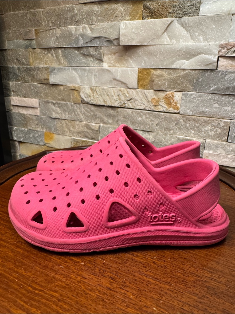 Kids Sz 9-10 “Bounce, Splash, & Play” Pink Totes Clogs Water Beach Pool Shoes